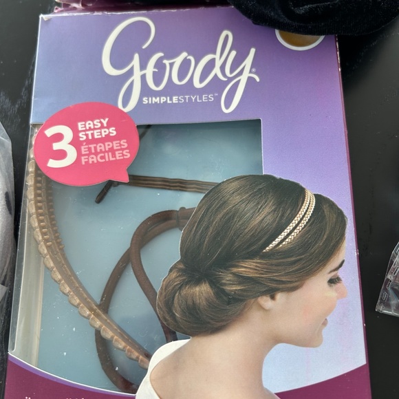 Hair Accessories new never worn - Picture 4 of 5